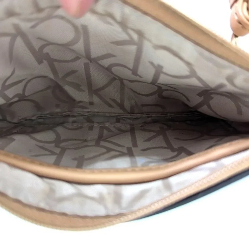 Calvin Klein Monogram Wristlet‎ 7